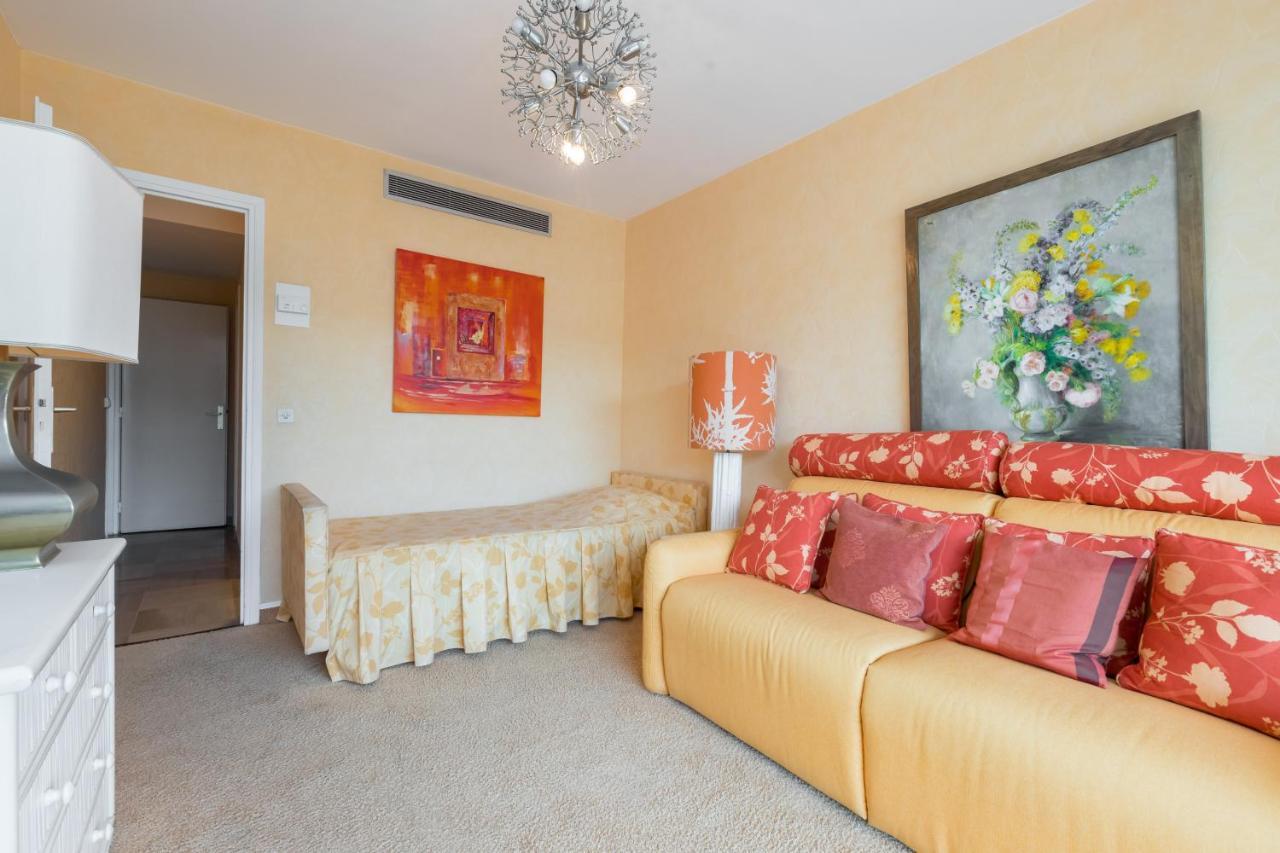 Palais D'orsay 3 Bedrooms *